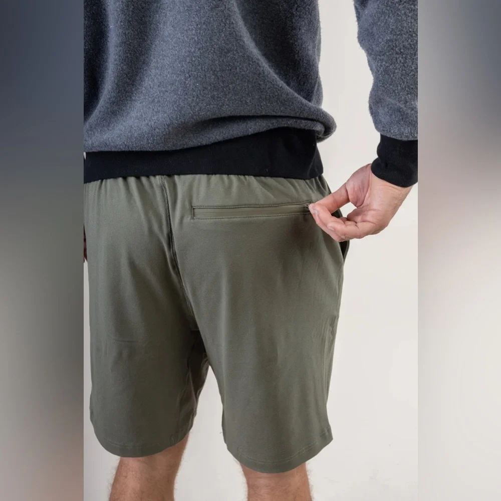FEAT:‎ Mens BlanketBlend Move XXL Short in Dark Sage